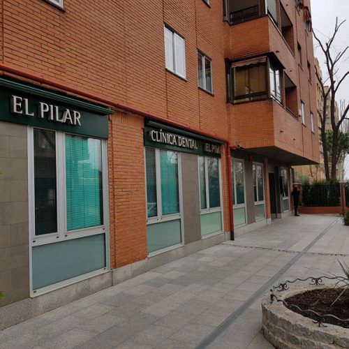 Clínica dental El Pilar fachada