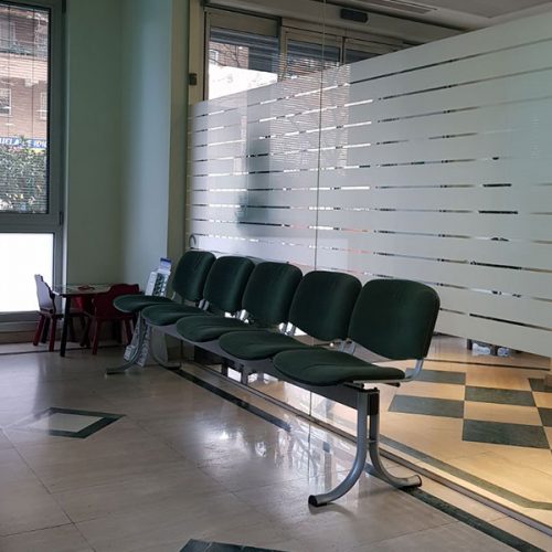 Clínica dental El Pilar sala espera