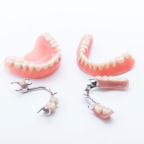 Clínica dental El Pilar tratamientos prótesis dentales