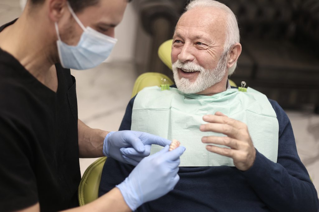 cuidado dental tercera edad